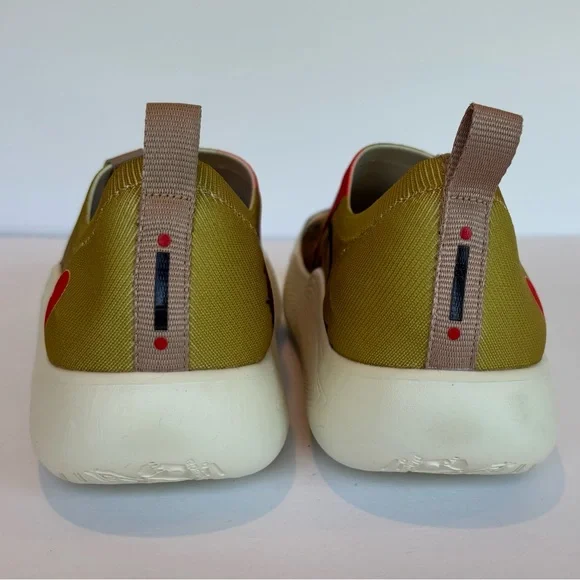 UIN Women's Cat Print Slip-On Shoes - Multicolor - Picture 5 of 11